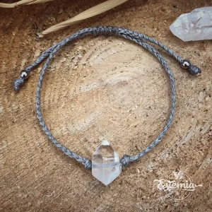 Macramé náramek s křišťálem - šedá šňůrka