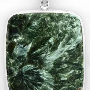 Větší stříbrný přívěsek (Ag 925/1000) se serafinitem QAA, cca 45 x 40 mm, nádherné probarvení, "otisky andělských křídel Serafů", RARITA (SF4001P)